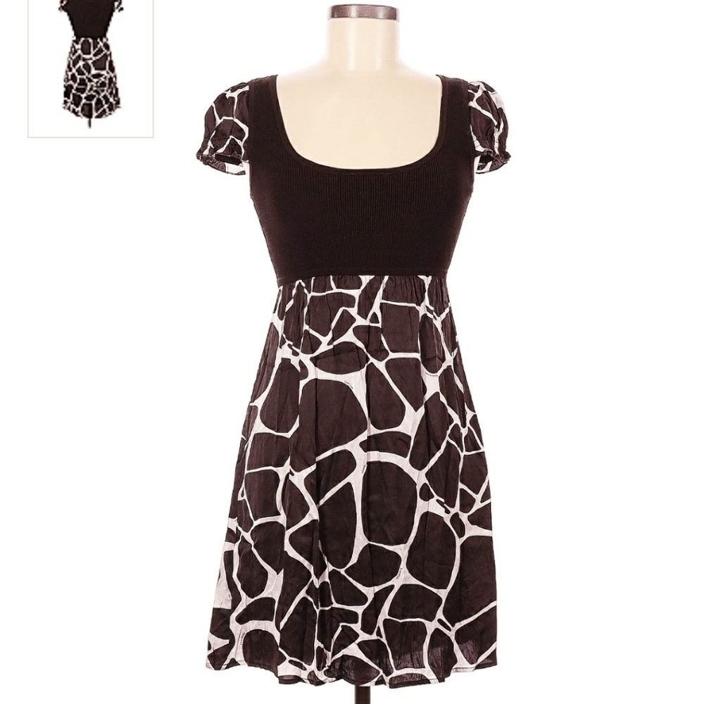 Bebe Brown White Cow Animal Print Dress  Juniors Large L Short Sleeve Satiny EUC